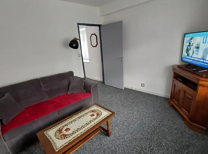 En Pleine Verdure Au Coeur Du Village Appartement *